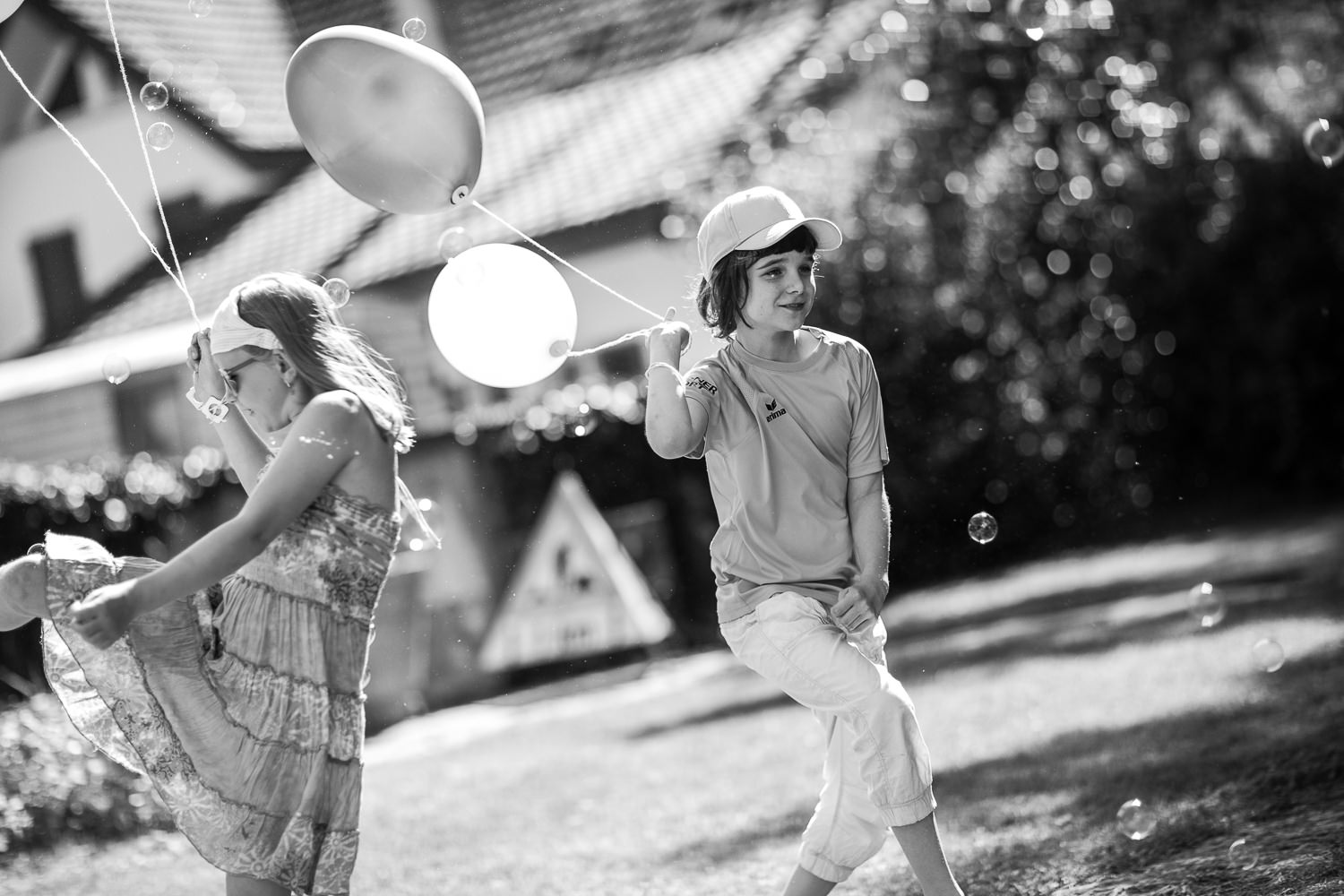 Hochzeit Apéro Gränichen Kind mit Ballonen